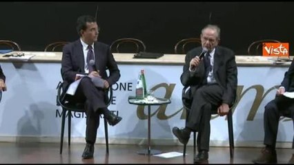 Padoan: «Ci sono vicini che chiedono il rispetto di regole anche se sbagliate»