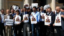 Salvini in Piazza contro le pensioni: «Legge Fornero infame ma renzi pensa alle unioni gay»