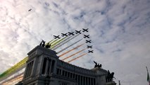 Frecce tricolori sull'Altare della Patria