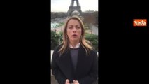 Parigi Meloni davanti tour eiffel stop immigrati dichiarare guerra vera ad Isis