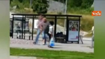 Svezia, accoltellate due persone all'Ikea: le prime immagini dell’aggressione
