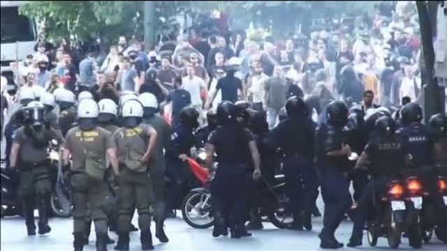 Grecia: scontri ad Atene in piazza Syntagma