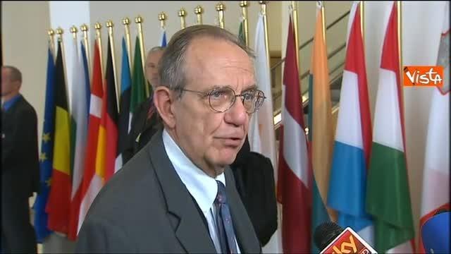 Grecia, Padoan: «Non ci sono rischi per l'Italia»