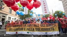 «Marino svegliati»: sindacati in piazza contro il Campidoglio