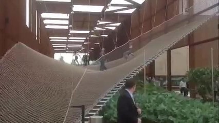 Expo 2015, Malia e Sasha  Obama sulla rete del Brasile