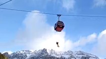 Val Gardena: l'evacuazione degli sciatori bloccati sulla cabinovia