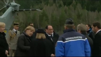 Hollande, Merkel e Rajoy sul luogo del disastro aereo