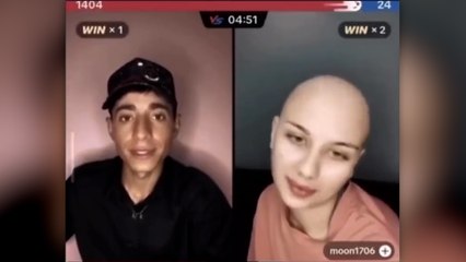 Yarışmayı kanserli kıza kazandırmaya çalışan genç gönülleri fethetti