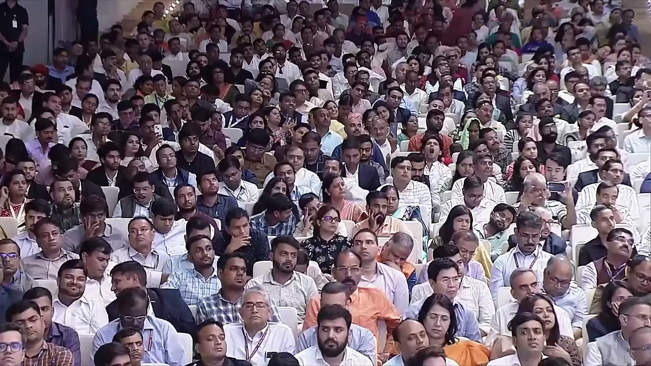 पीएम-विश्वकर्मा के तहत बिना गारंटी मिलेगा 3 लाख रुपए तक का लोन, ये हैं अन्य सुविधाएं