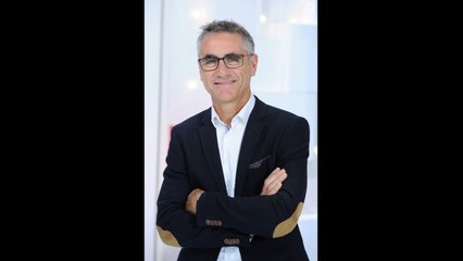 Laurent Jalabert très amoureux de sa compagne plus jeune : les tourtereaux trinquent au champagne