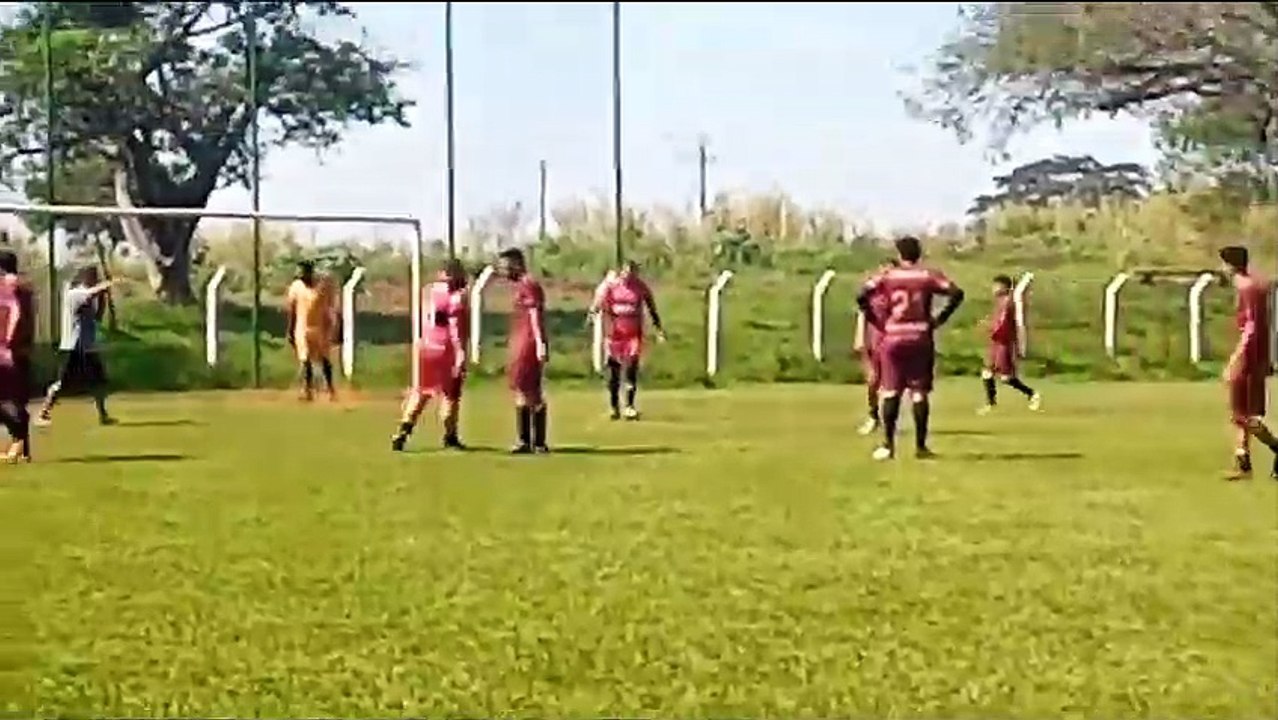GOL DE PENALTI DO JR 77