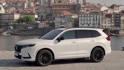 2023 Honda CR-V e:PHEV in Diamond Dust Metallic Design Preview
