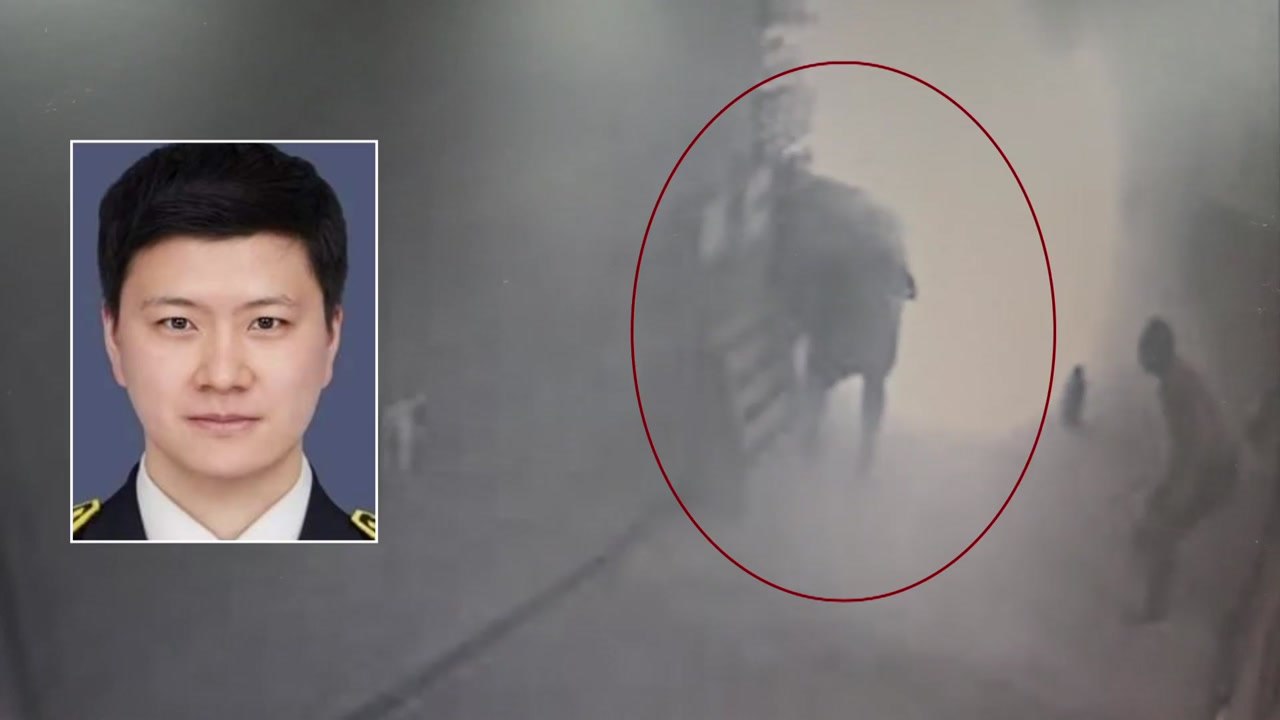 비번 날 운동하던 소방관...옥내소화전 이용해 상가 화재 진압 / YTN