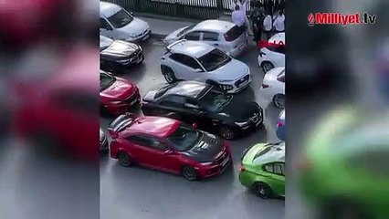 Bayrampaşa'da düğün konvoyundaki araçlar drift atıp yol kapattı