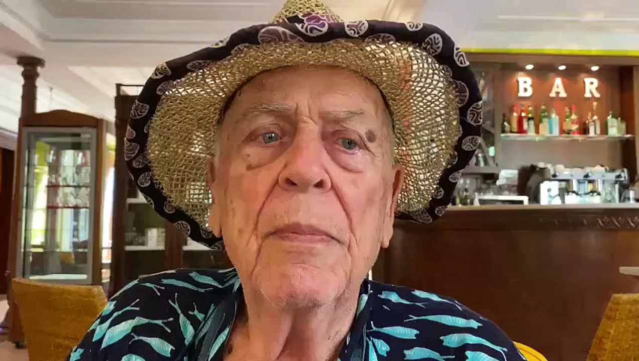 Lipari, l’89enne Aldo Palmeri assegna  le Tre Corone di Sicilia: l'anno venturo un trofeo con il suo nome