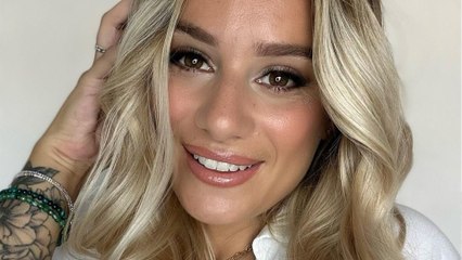 Alicia séparée de Bruno et bientôt divorcée, elle le tacle violemment