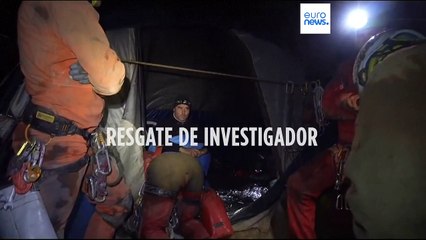 Socorristas têm esperança num breve resgate de investigador numa gruta na Turquia