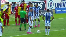 Görenler gözlerine inanamadı! Kübalı futbolcu İmkansızı başardı
