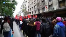 Un grupo de radicales violentos causa destrozos en La Moneda de Chile en el aniversario del golpe de Estado