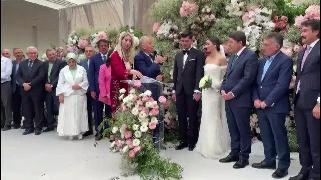 SİYASET, BÜROKRASİ VE İŞ DÜNYASI BU DÜĞÜNDE BULUŞTU