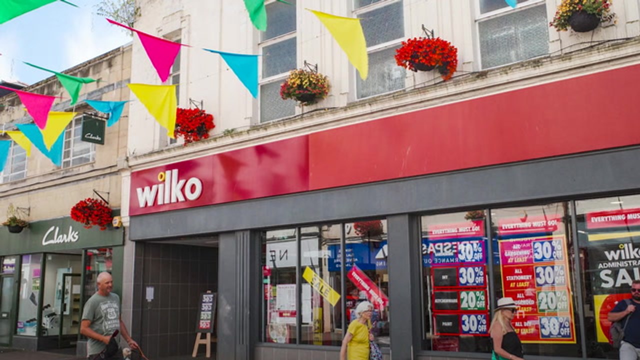 Thousands more Wilko job cuts loom as HMV owner’s rescue deal collapses