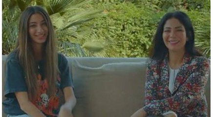 منى زكي تعتذر لابنتها: كنت سخيفة معاها