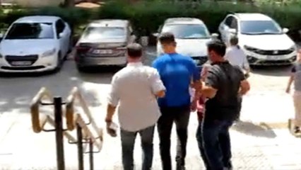 İzmir'de Atatürk Anıtı'na saldırı