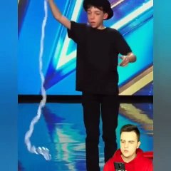 Sihirbazların numaralarının sırrı deşifre oldu! Böyle yapıyorlarmış...