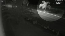 Câmera de segurança registra fuga dos assaltantes que roubaram carro no Loteamento Barcelona