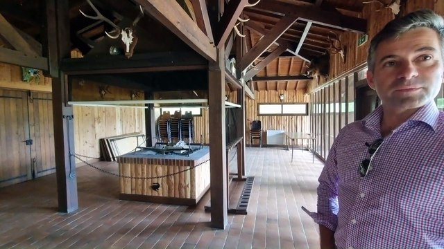 Visite du Pavillon de la Thibaudière par Etienne Guillaumat, Directeur de la chasse et de la forêt au Domaine national de Chambord (Antoine Marette/Radio France)