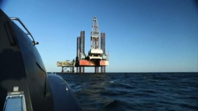 Il blitz delle forze ucraine su una piattaforma nel Mar Nero