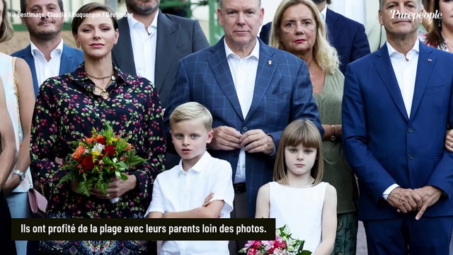 Albert et Charlène de Monaco fiers pour la rentrée des classes de Jacques et Gabriella, jumeaux souriants en uniforme