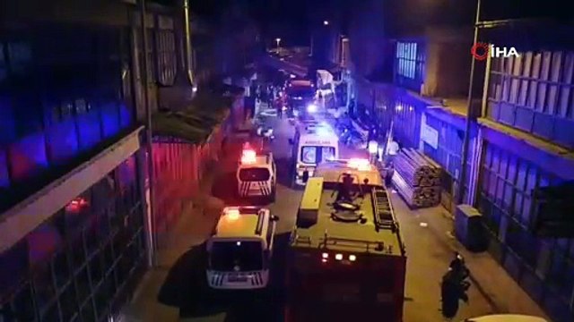 İnegöl’de mobilya imalathanesinde yangın