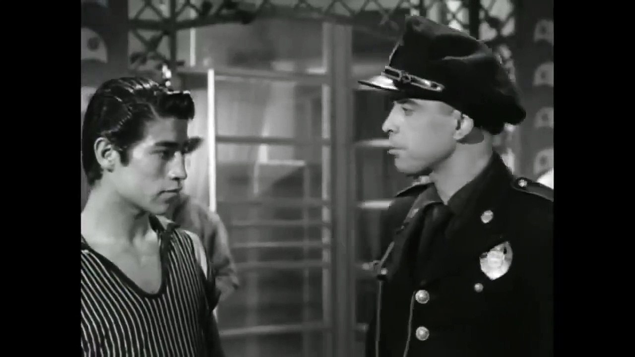 Policías y Ladrones (1956) | Película Completa | Adalberto Martínez "Resortes"