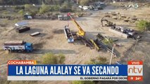 Dragado en la laguna Alalay