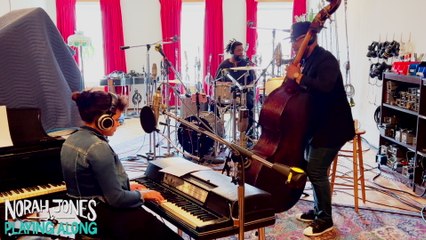 Norah Jones - Why Am I Treated So Bad (Live From New York, NY)
