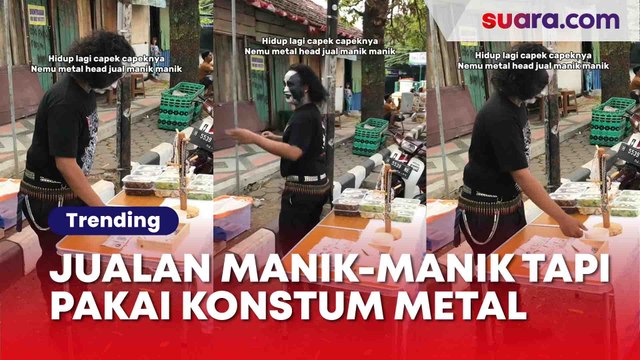Viral Tingkah Pria Berkostum Metal saat Berjualan Manik-Manik, Warganet: Hidup itu Keras Pren!
