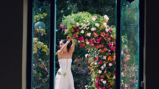ذا فلاور سوساييتي تحتفل بعيدها الثاني بفيلم يوثّق علاقة الأزهار بالنساء