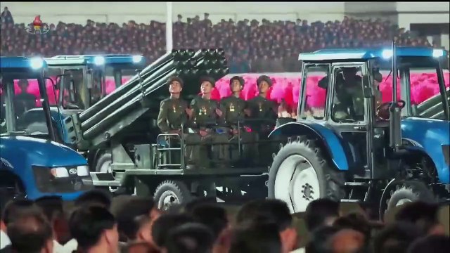 Quand la Corée du Nord modifie des tracteurs pour leur armée...