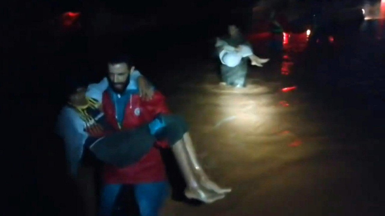 Rettungsarbeiten nach schweren Unwettern in Libyen