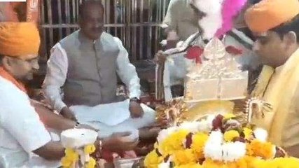 जैसलमेर: लोकसभा स्पीकर ओम बिरला दो दिवसीय दौरे पर, बाबा रामदेव समाधि के किए दर्शन