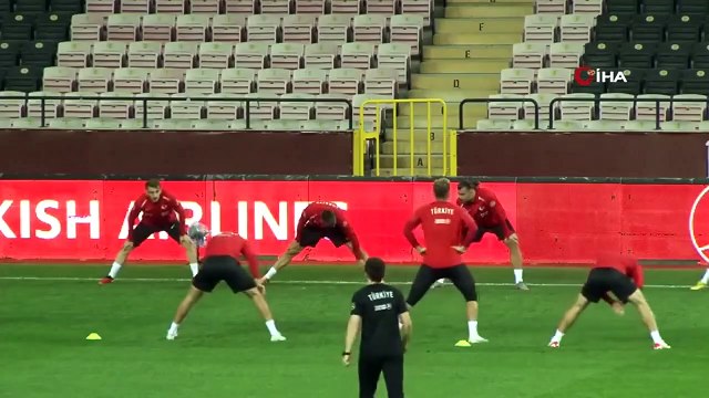 TFF Başkanı Büyükekşi, Stefan Kuntz ile yolların ayrılacağı iddialarını yalanladı