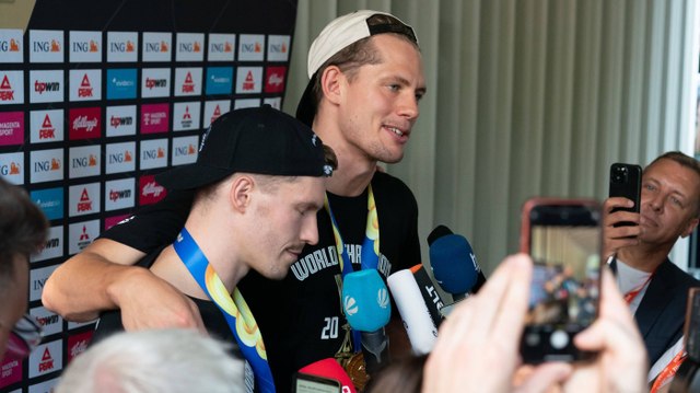 Wagner und Obst in Feierlaune: Ich weiß nicht mal, welcher Tag heute ist