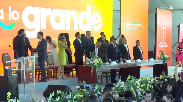 Con muy pocas críticas el alcalde de Zapopan rindió su segundo informe de actividades.