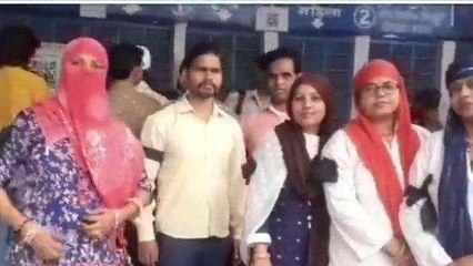 करौली: कंप्यूटर ऑपरेटर क्यों कर रहे प्रदर्शन, देखिए खबर