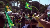 Jair Bolsonaro passa por cirurgia bem-sucedida em São Paulo
