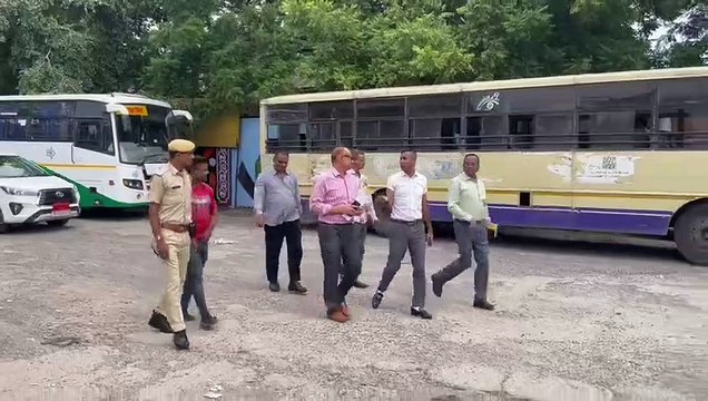 संभागीय आयुक्त ने किया औचक निरीक्षण