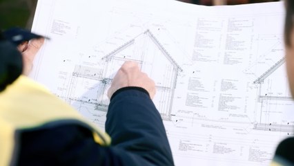 Elle attaque en justice son meilleur ami architecte pour une malfaçon sur le chantier de sa maison au coût faramineux