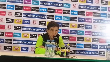 “Hay que pedir perdón a la gente, da vergüenza”, dice Costas tras la derrota contra Argentina