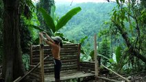 Despite the rain, building wood survival shelter in wildlands _ Bushcraft camp, Part 1